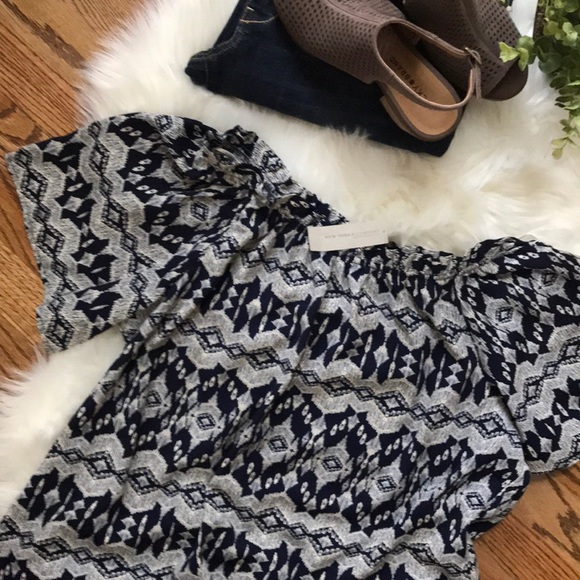 NY&C on/off shoulder top size XL NWT - Picture 6 of 8